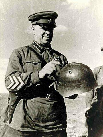 苏联钢盔vs德国钢盔